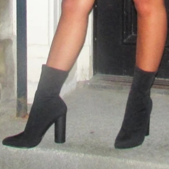 black chunky heel boot size 7 - Picture 2 of 5